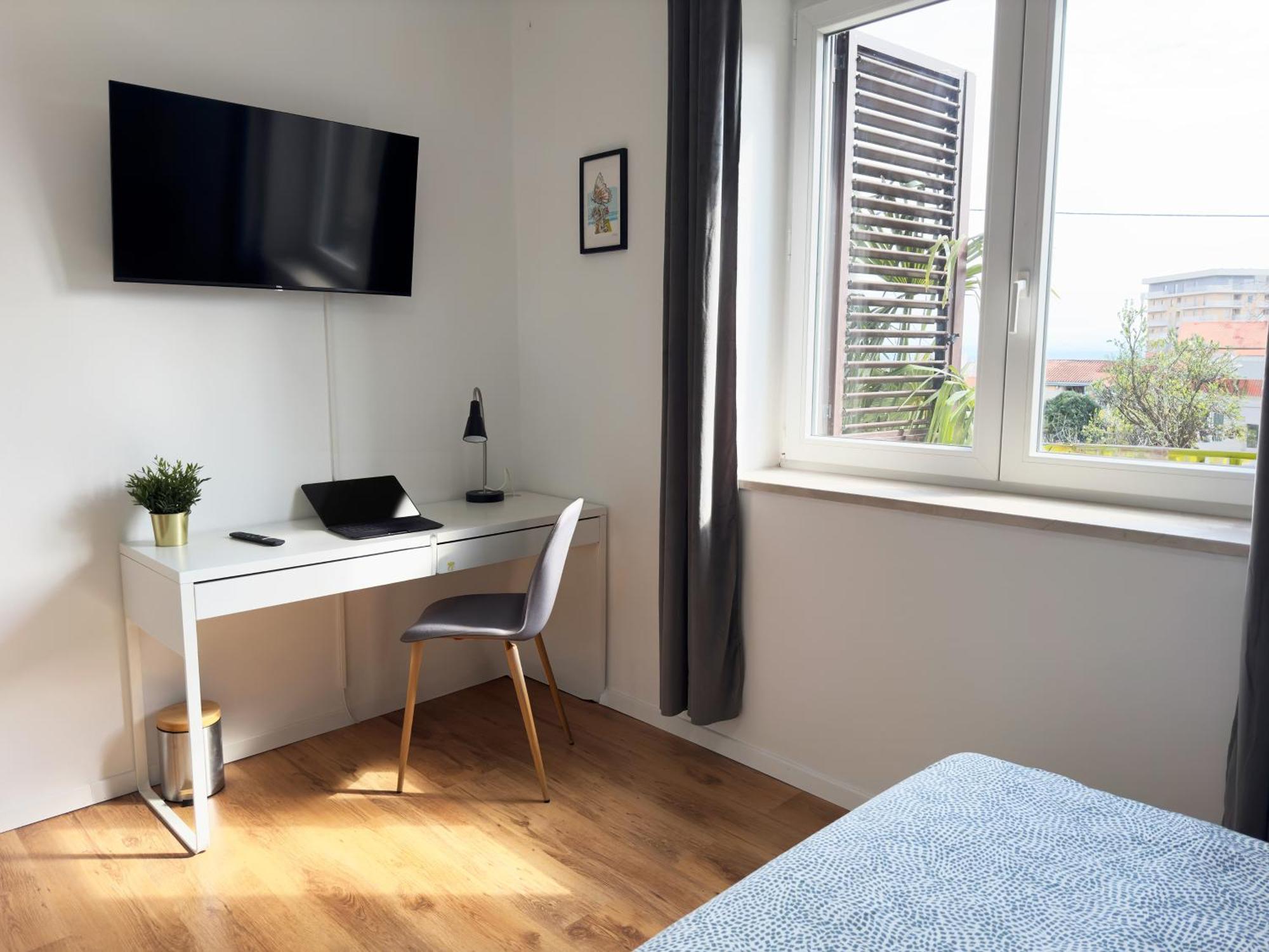 Cute Apartment In Rijeka Near Beach With Parking Exterior foto