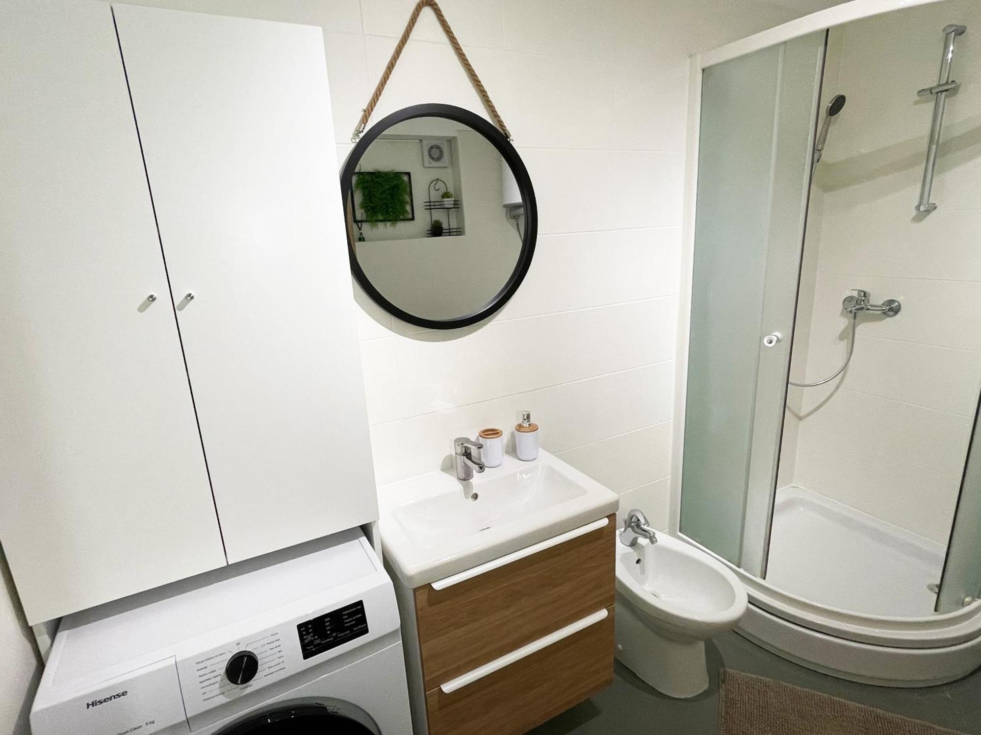 Cute Apartment In Rijeka Near Beach With Parking Exterior foto