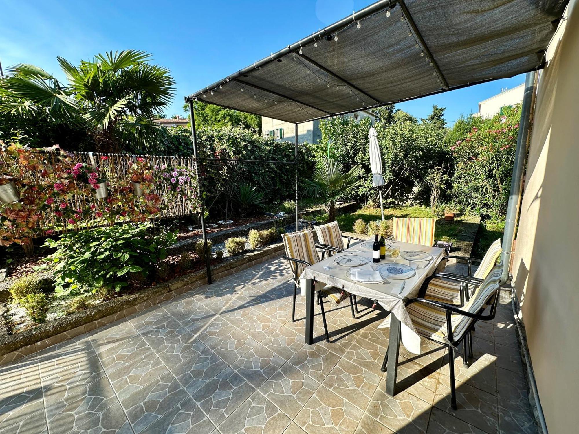 Cute Apartment In Rijeka Near Beach With Parking Exterior foto